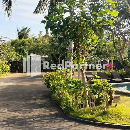 Pondok Sentana Guest House At Jalan Raya Uluwatu Redpartner Ungasan  Exterior photo